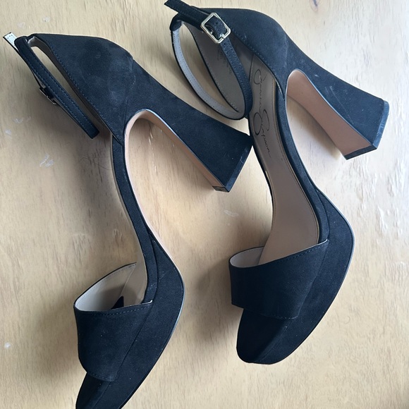 Jessica Simpson Black Platform Heels - Picture 2 of 15